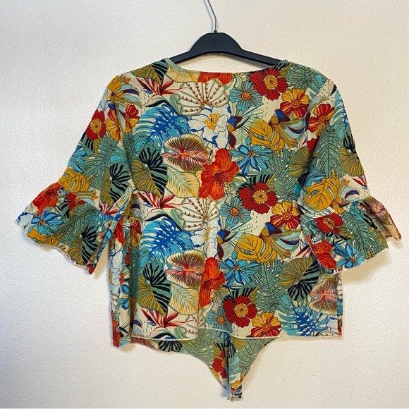 Mirror Image Top Floral Size 1X Tie Front Blouse Bell Sleeve - Picture 2 of 11